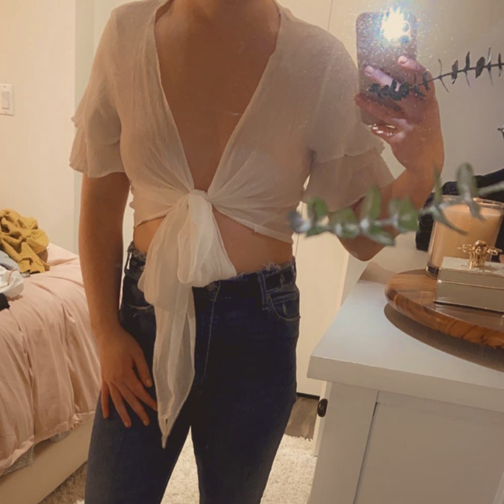 Tie crop top